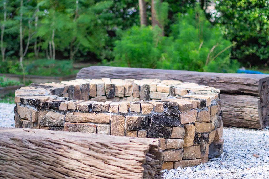 How to build a fire pit on grass