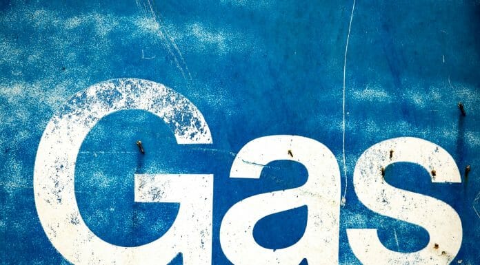 How Deep Are Gas Lines Buried: 18″? 36″? gas line