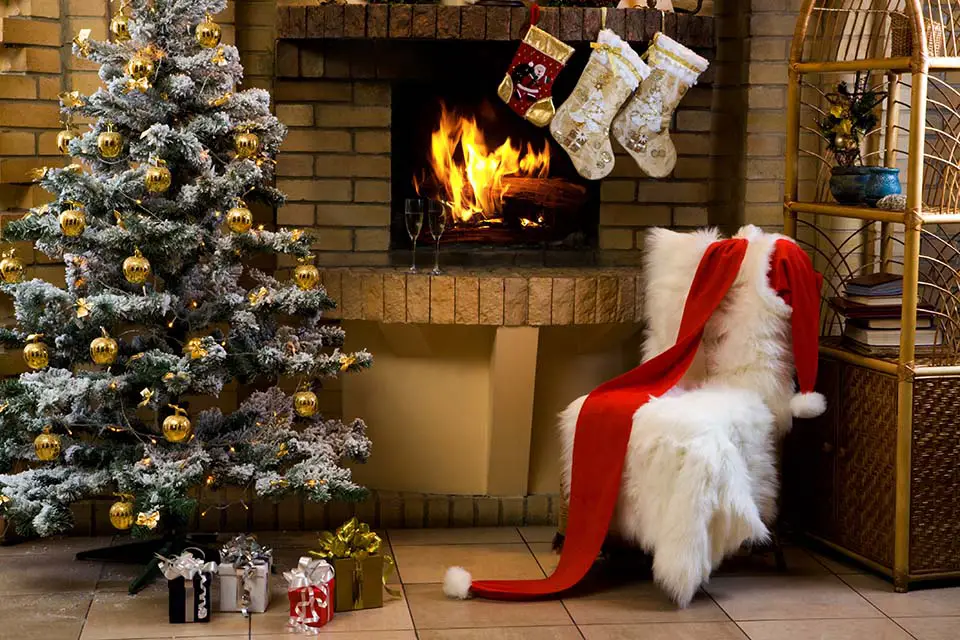 Fireplace Christmas Décor Ideas